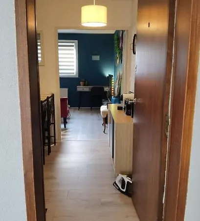T2 Proche Chateau, Gare, Uco, Parking Prive * Angers