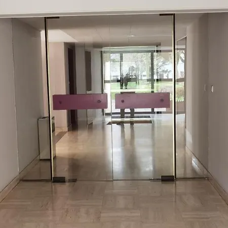 Apartment T2 Proche Chateau, Gare, Uco, Parking Prive Angers