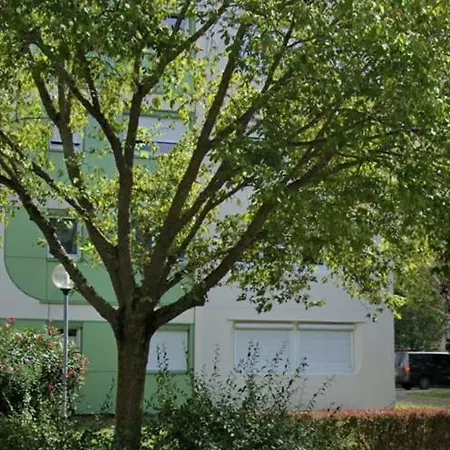 T2 Proche Château, Gare, Uco, Parking Privé Gratuit