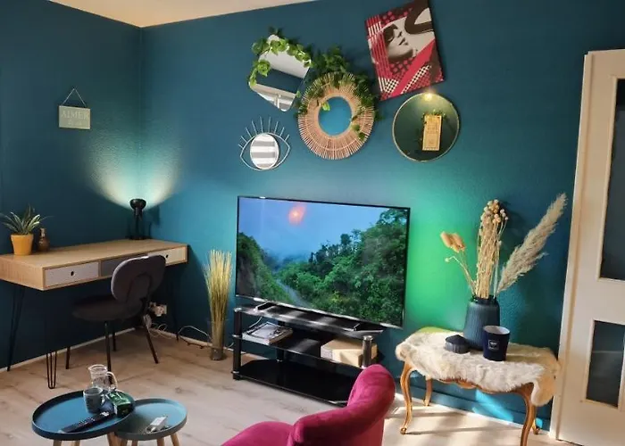 T2 Proche Chateau, Gare, Uco, Parking Prive Gratuit