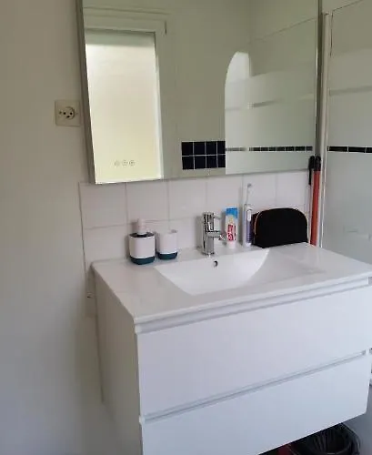 T2 Proche Chateau, Gare, Uco, Parking Prive Gratuit