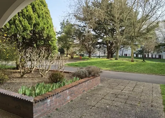 T2 Proche Chateau, Gare, Uco, Parking Prive Gratuit