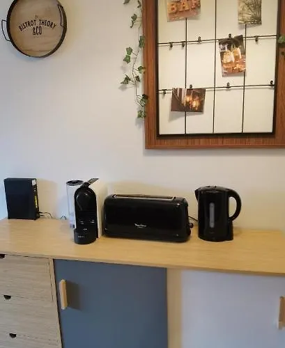 Apartman T2 Proche Chateau, Gare, Uco, Parking Prive Gratuit Angers