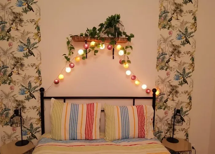 T2 Proche Chateau, Gare, Uco, Parking Prive Gratuit Апартаменты *